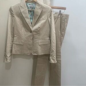 Vintage Nine West tan 2-piece suit - blazer and pants set